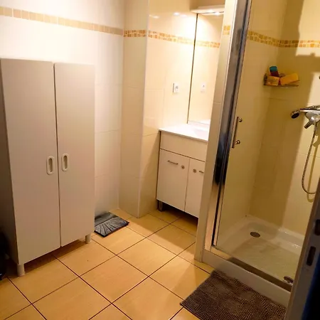 Neroli Apartment